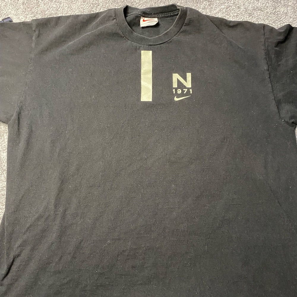 Vintage Nike sports wear shirt size XL